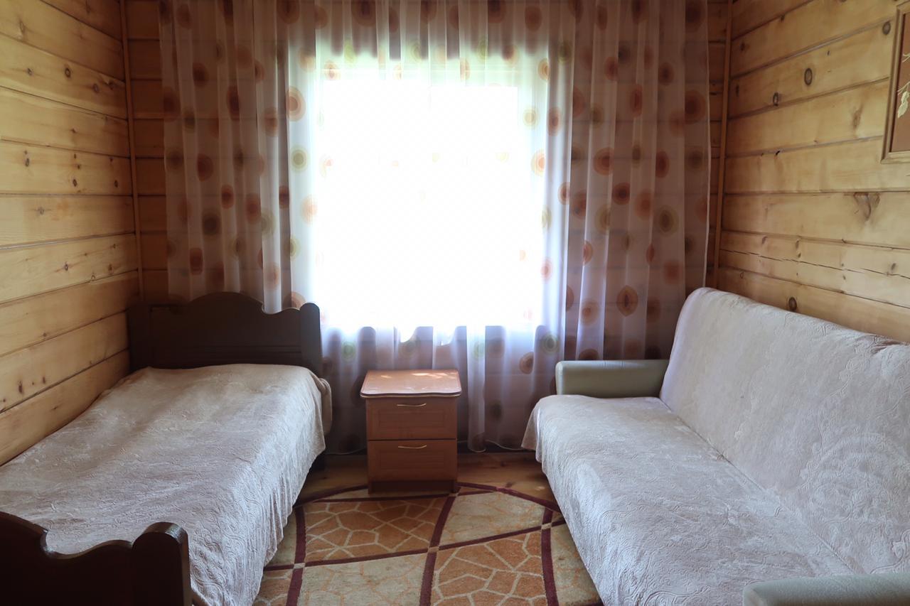 Кедровый гостевой дом на Телецком озере в 3-х минутах ходьбы от причала