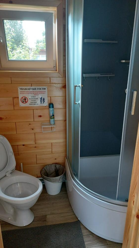 Дом 3-хместный благоустроенный с кухней