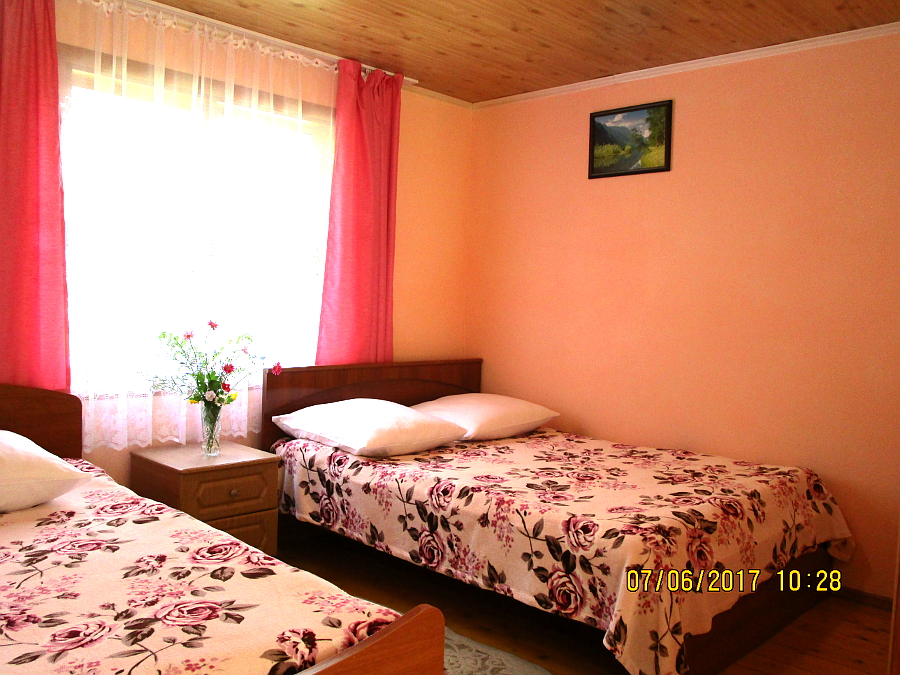 Спальня 3-х местного дома