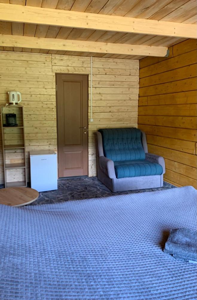 Номер №1 трехместный благоустроенный