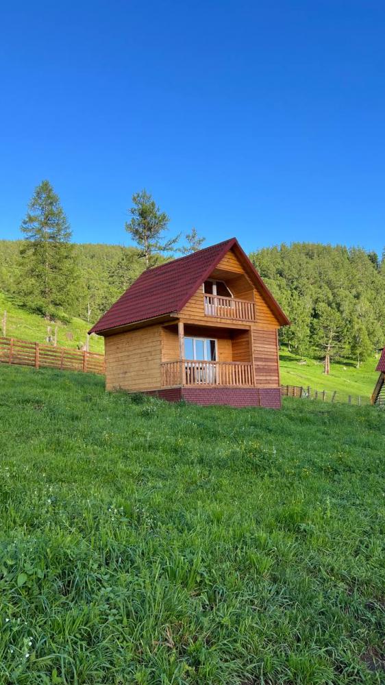 Гостевой дом благоустроенный на базе отдыха "Уч-Сумер" на Алтае