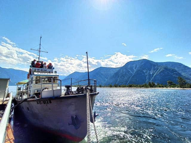 Паромная переправа на Телецком озере 8-960-967-53-47 