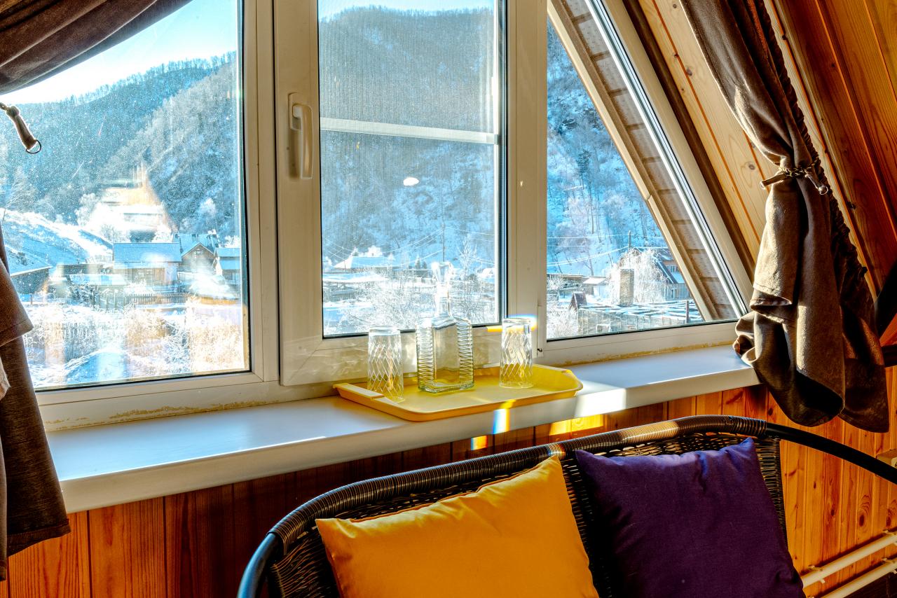 Комната 2 (двуспальная кровать + односпальная кровать)