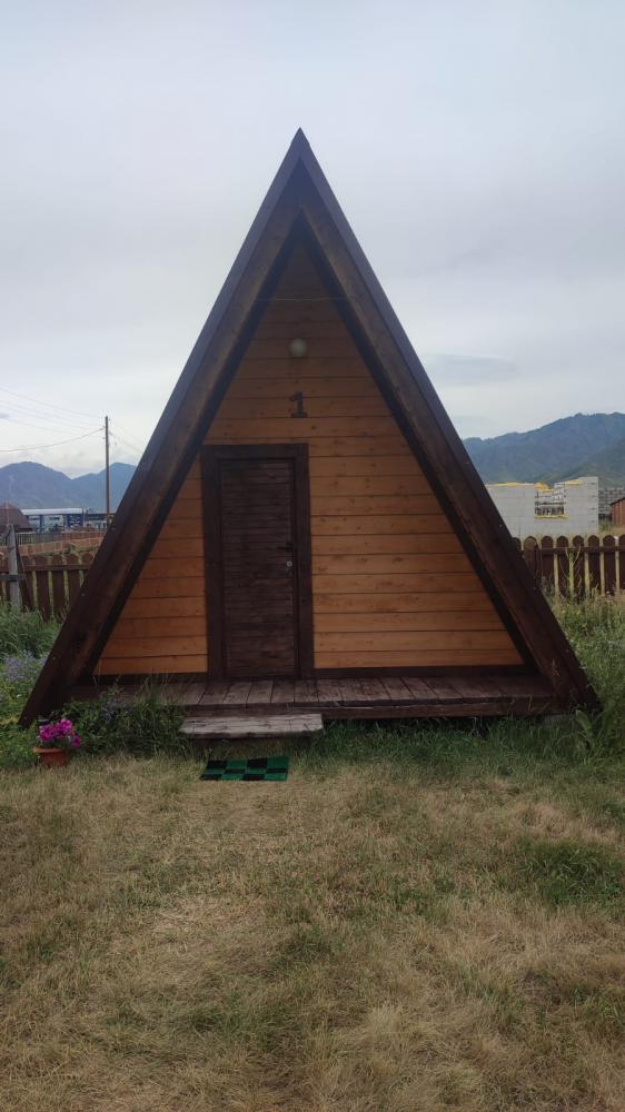 Домик с двумя односпальными кроватями