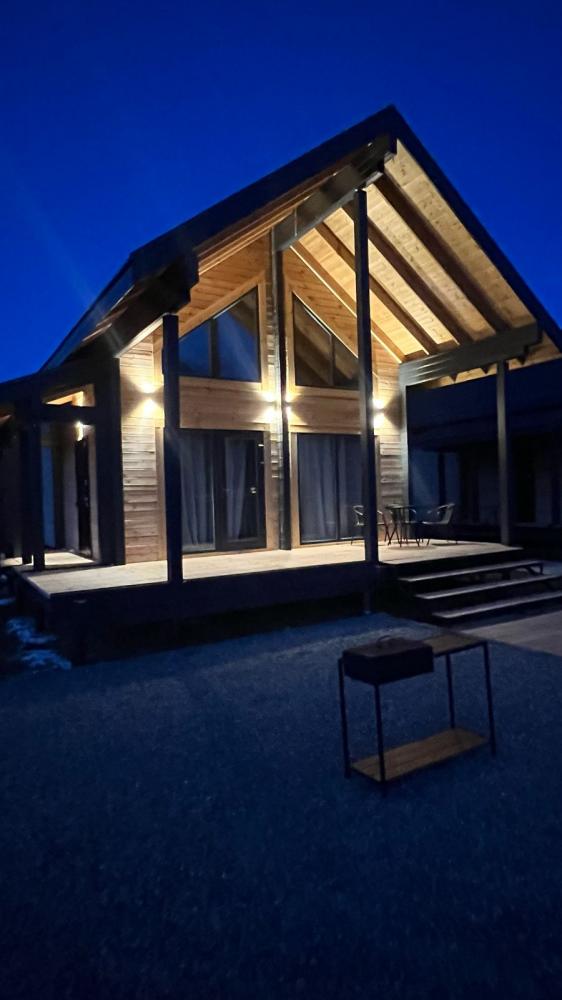 Коттедж двухэтажный 4-местный