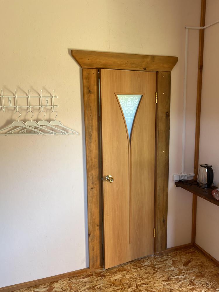 Дом №3 четырехместный благоустроенный с кухней