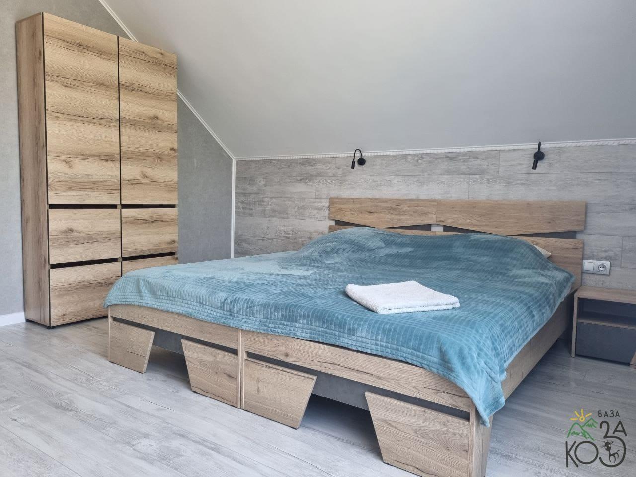 Дом на Алтае у реки Катунь вблизи Манжерока