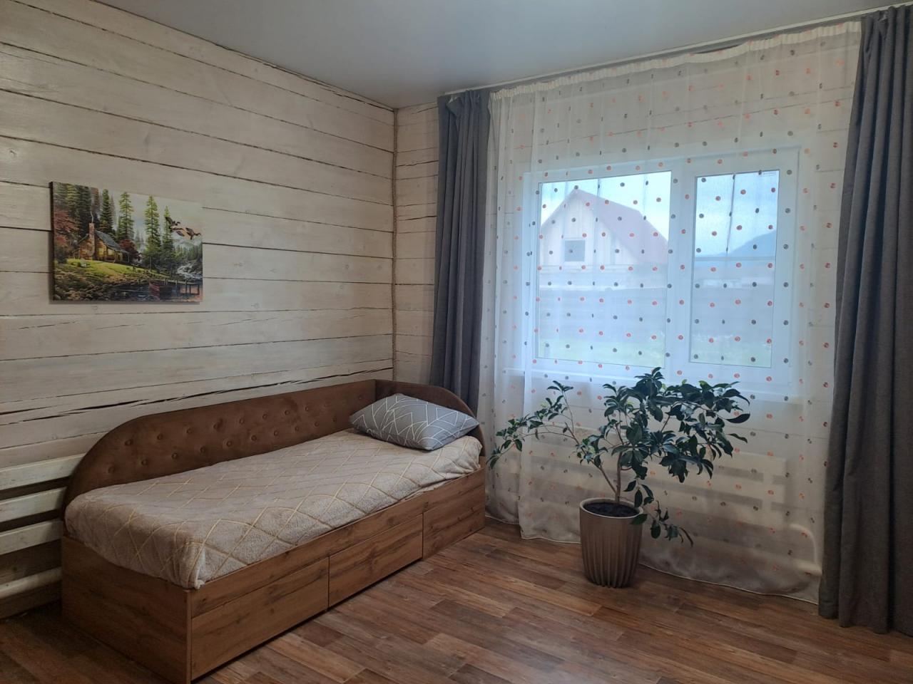 Частный дом, спальня 1