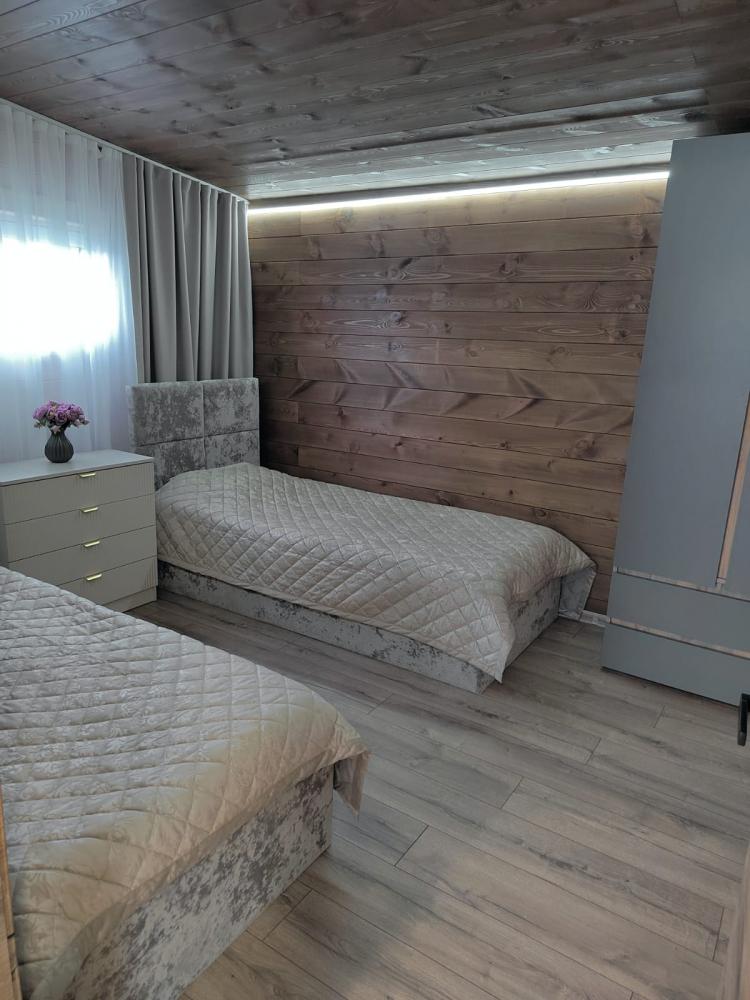 Люкс №5 трехкомнатный с кухней