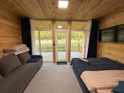 Домик Люкс 2-4-х местный