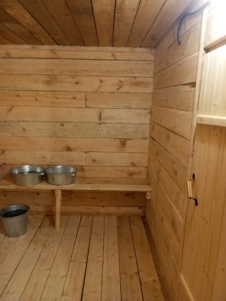 Джазатор баня на берегу реки