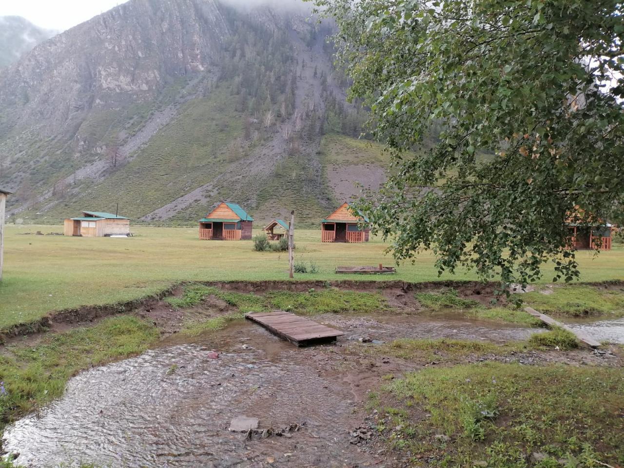 База отдыха "Горная речка" на Алтае Чибит Акташ