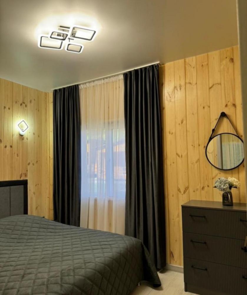 Дом отдельностоящий двухкомнатный благоустроенный до 5 чел. 