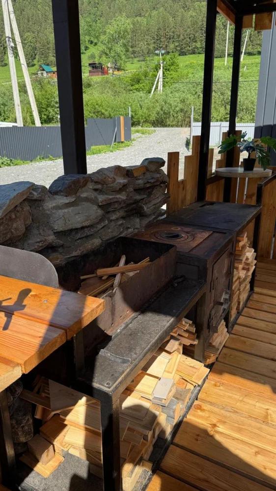 Беседка с мангалом и печью