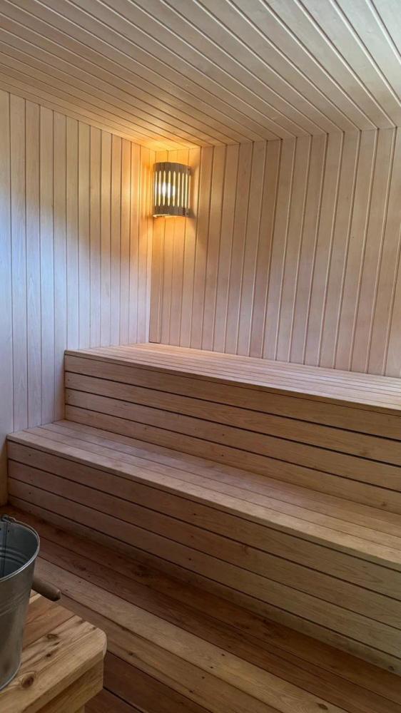 Баня у реки Узнезя на Алтае