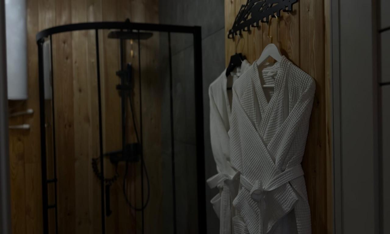 Модульный дом в горах Алтая у слияния Чуи и Катуни