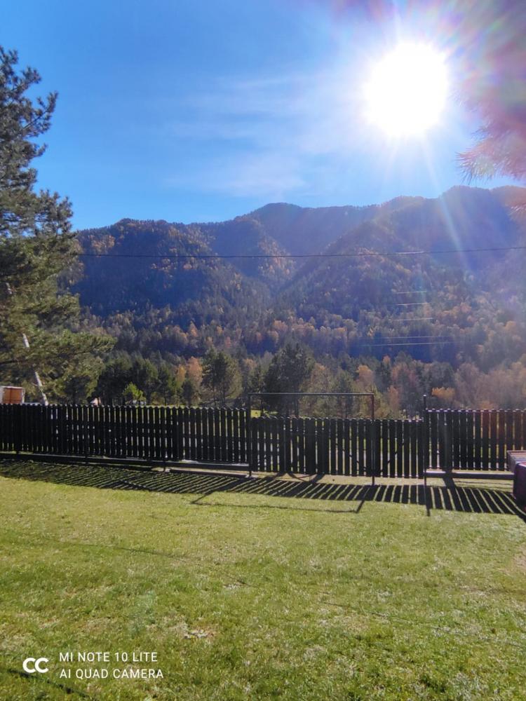 Горный курорт на Алтае вид на горы