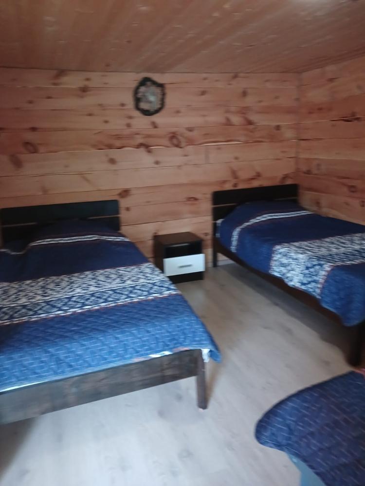 Номер трехместный благоустроенный