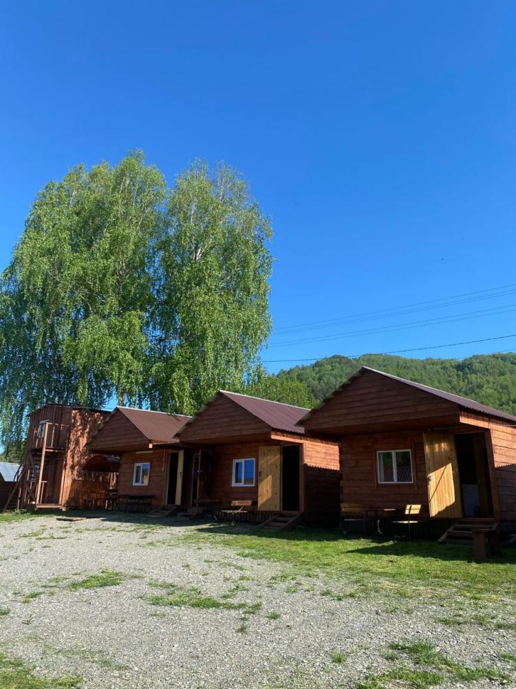 Горный Алтай база отдыха "АлтХаус" в Черемшанке рядом с Манжерок