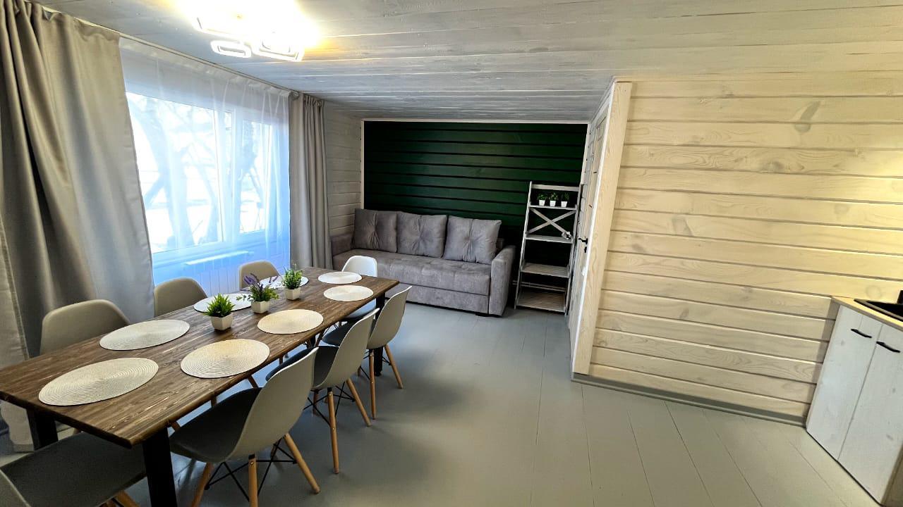 Кухонная зона в 2-х этажном доме