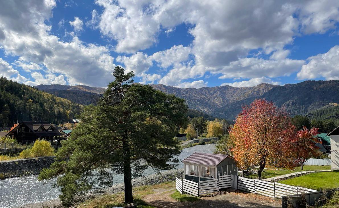 Усадьба Чемальский утес