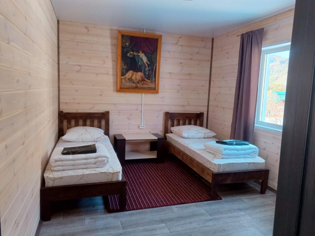 Дом №1 с камином у реки Чемал