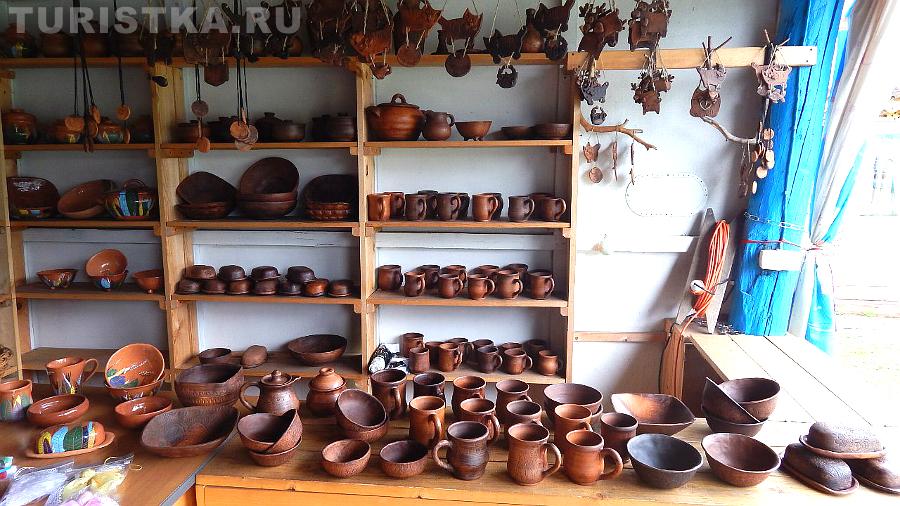 Магазин с продукцией мастерских