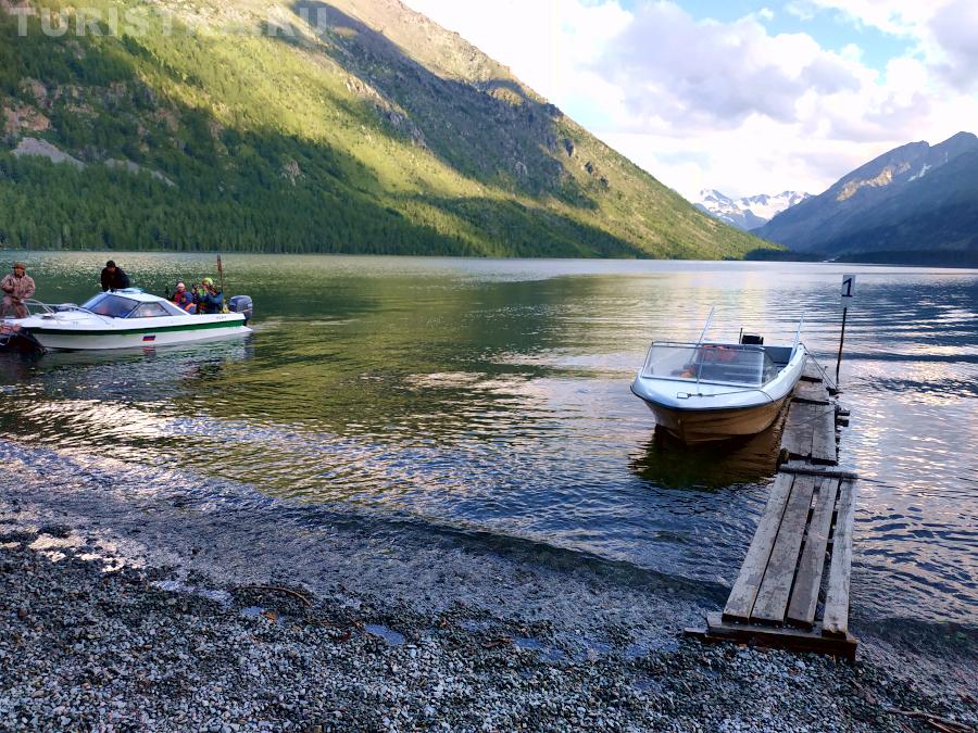 Катера на Нижнем Мультинском озере