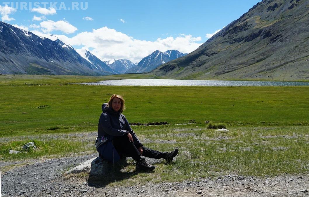 На берегу озера Караколь