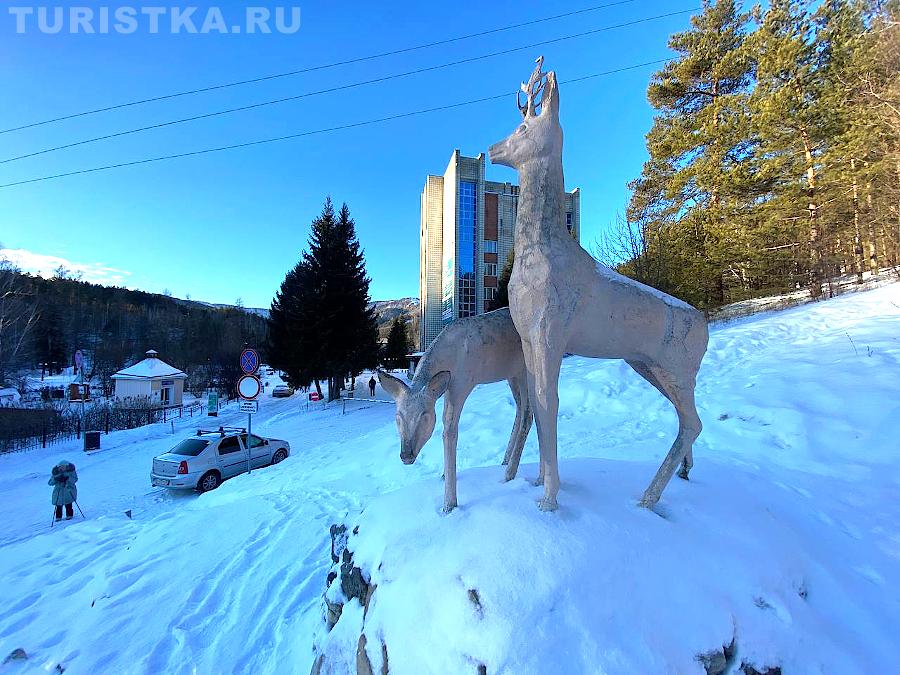 Статуя "Олени" 