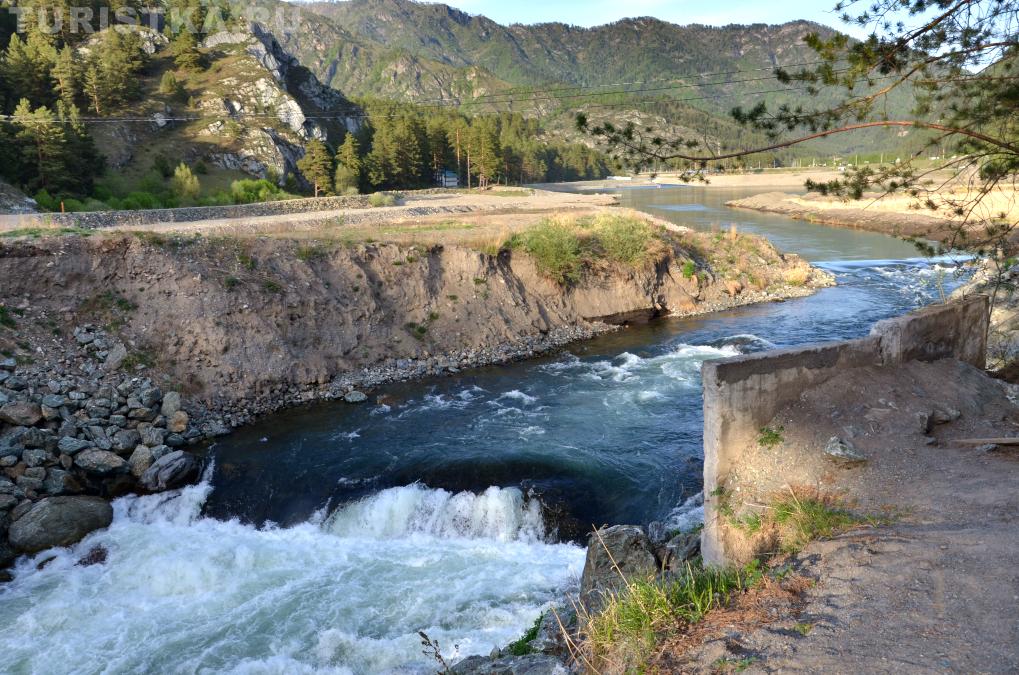 Река Чемал перед Чемальской ГЭС
