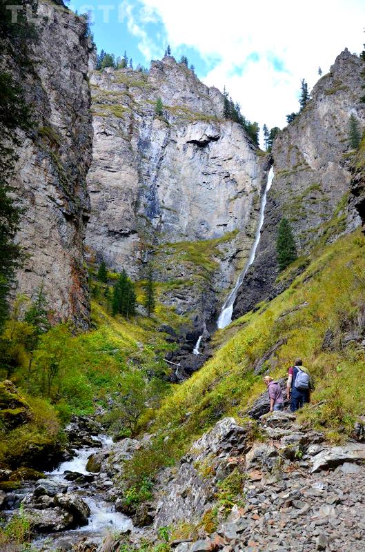 Водопад Жираф самый крупный на реке Шинок