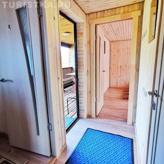 Выход из коридора в 2 спальни