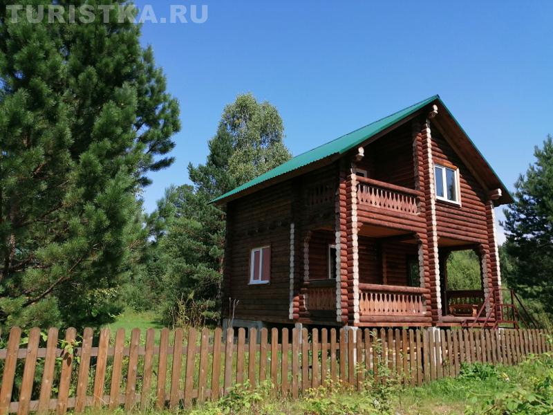 Трехкомнатный двухэтажный дом