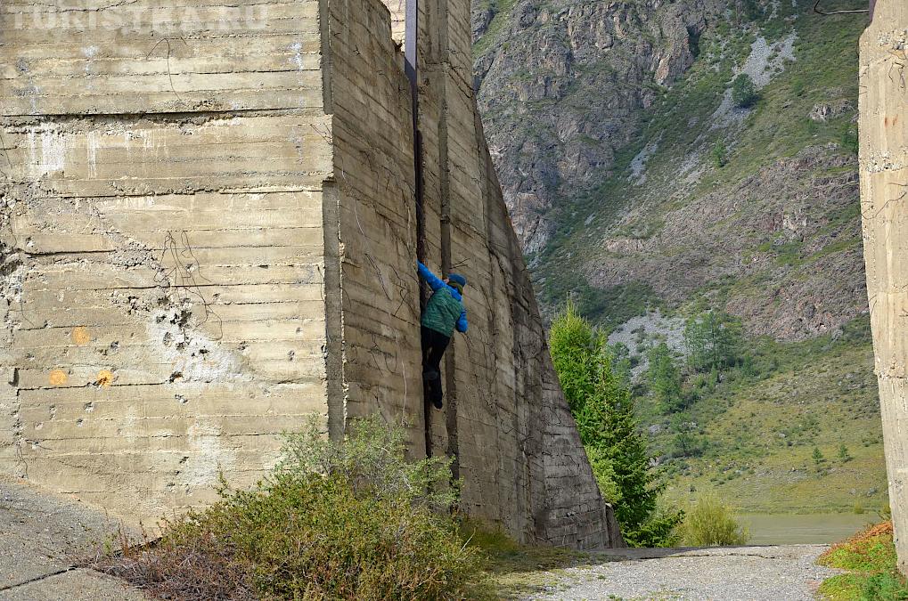 Бетонные опоры 