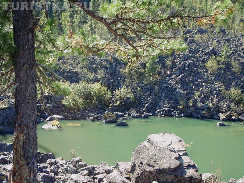 Воронка каменного залива