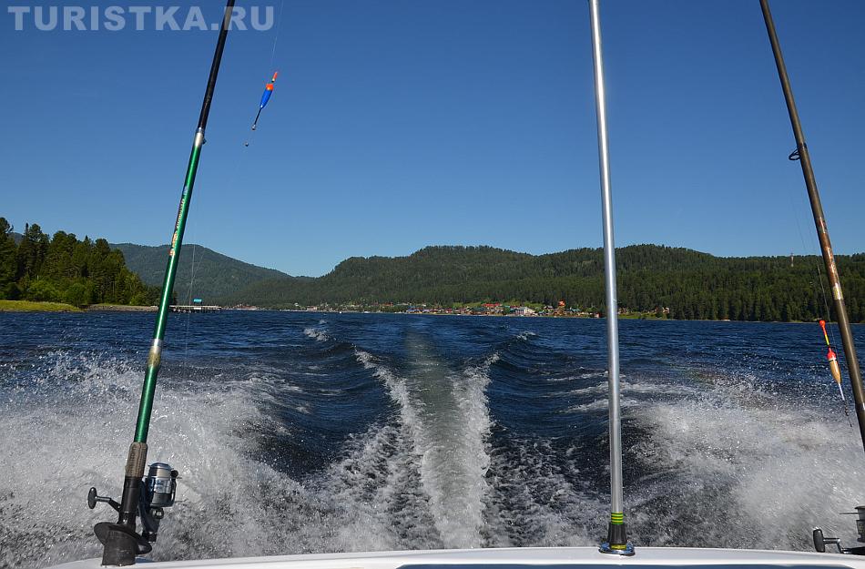 На катере по Телецкому озеру