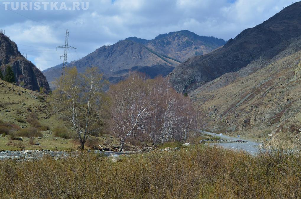 На въезде в село Купчегень