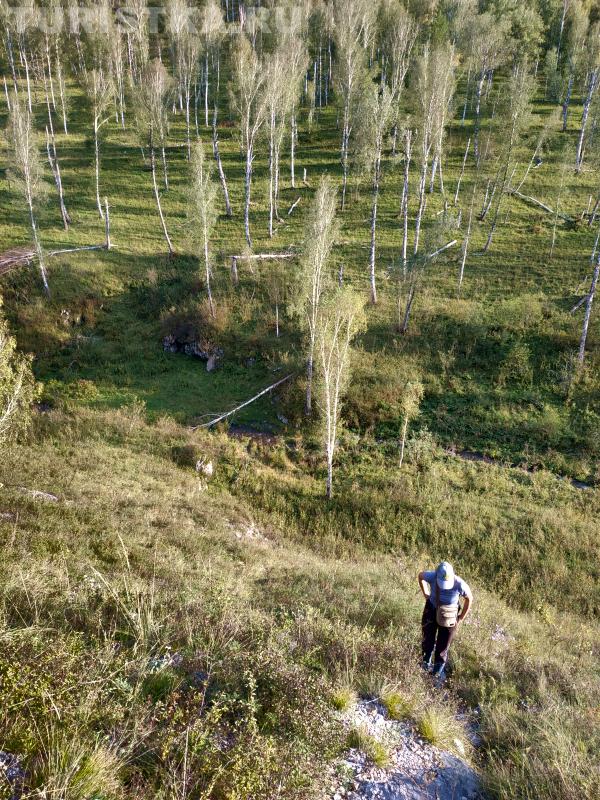 Подъем к пещере от речки Куюла