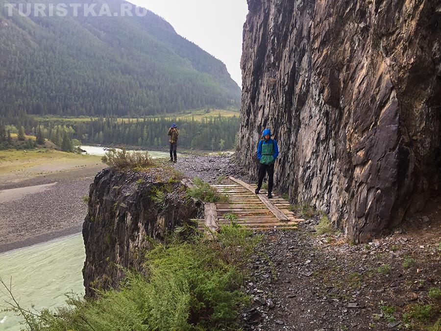 Настил, который выложили во время Тюнгурского прорыва