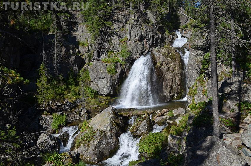 Ущелье с Муехтинским водопадом
