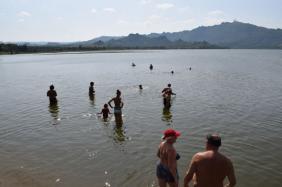 Праздники Алтая : Фестиваль бардовской песни на Колыванском озере