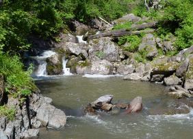 Отдых на Алтае : Что посмотреть на Телецком озере : Водоскаты на Третьей речке