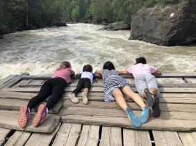 Лучше телевизора <br>Место съёмки:  Место съёмки: порог Бегемот на р. Чуя