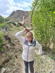 Туристка.Ру : Фотоконкурс СМЕХОТУРИКИ 2024 : Поход на Марс 2 вдоль реки Кызыл-Чин : «Идёт коза рогатая, всех забодает»