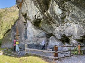Достопримечательности Грот Куйлю, петроглифы