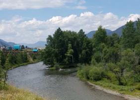 Отдых на Алтае у реки Онгудай