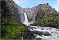 Горный Алтай : Базы на Чуйском тракте за Семинским перевалом : Турбаза «Сартакпай» : Водопад Куркуре