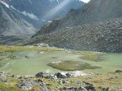 Горный Алтай : Что посмотреть рядом с горой Белуха : Долина семи озер : Озеро с островками