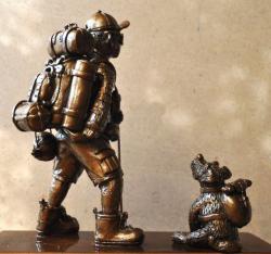 Скульптура Пилигрим на въезде в Республику Алтай